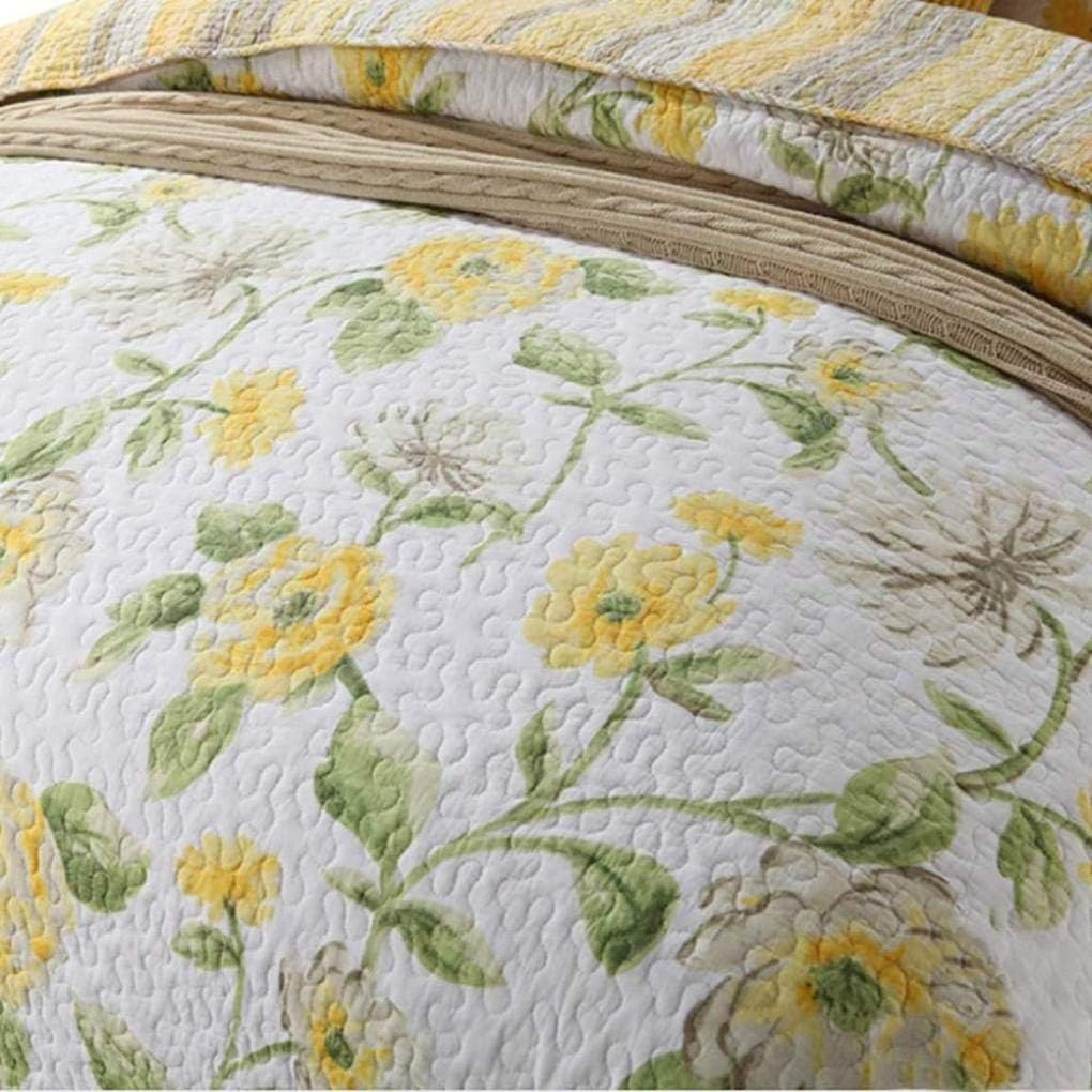 Yellow Flowers Quilt Set