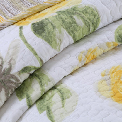 Yellow Flowers Quilt Set