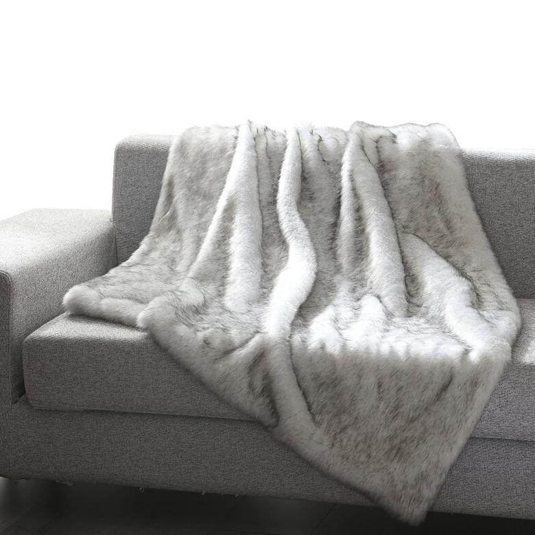 Heavy Faux Fur Throw Blanket – Assorted Styles Type 3 __stock:100 Furniture and Décor refund_fee:1800