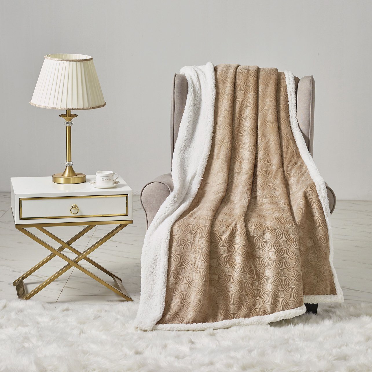 Sheradian Embossed Print Fleece/Sherpa Reversible Throw Blanket __label2:BOGO 30% OFF __stock:250 Bedding refund_fee:1200