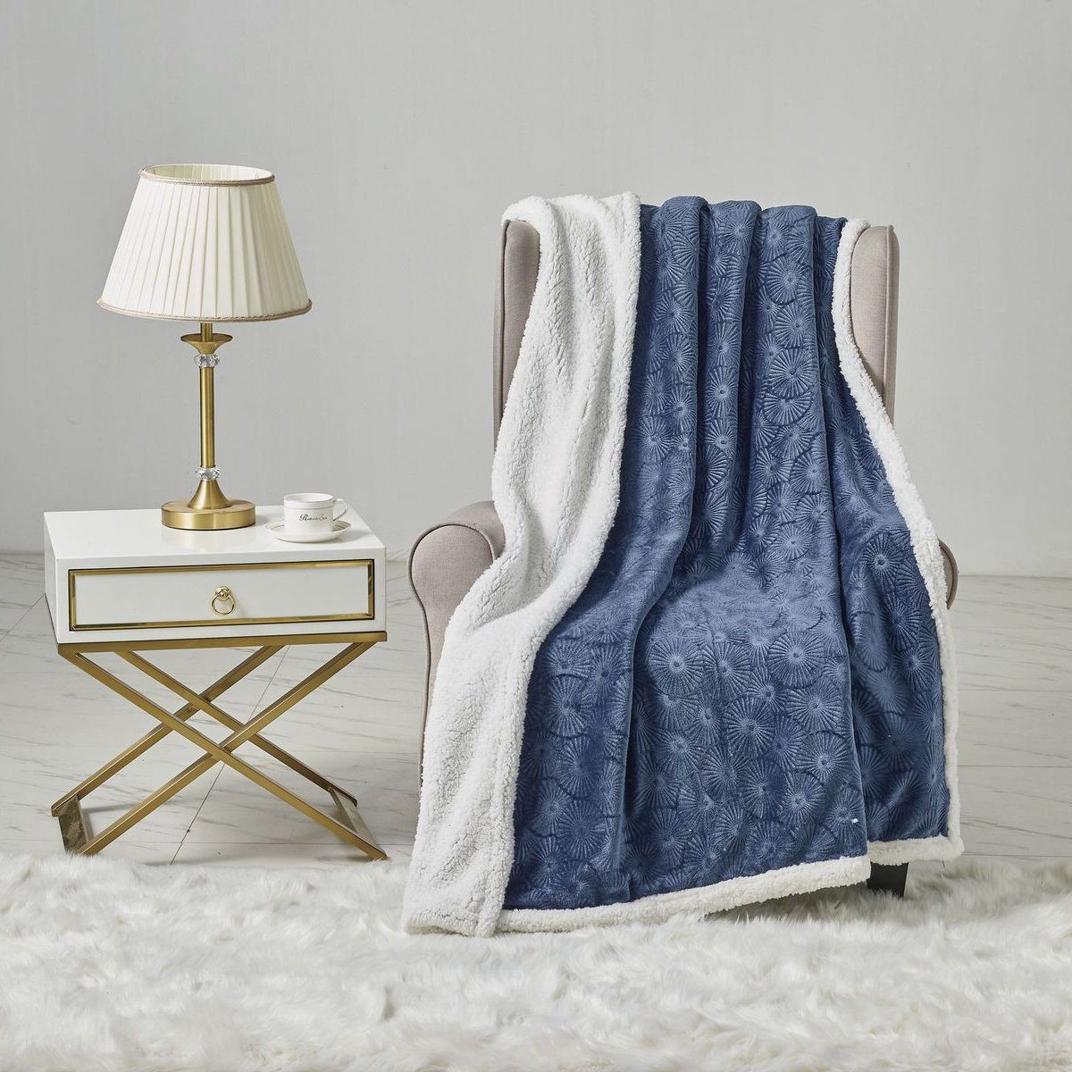 Sheradian Embossed Print Fleece/Sherpa Reversible Throw Blanket __label2:BOGO 30% OFF __stock:250 Bedding refund_fee:1200